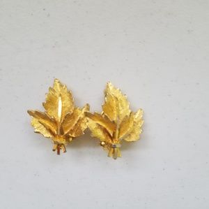 Clean out sale vintage B.S.K. Gold Leaf Clip On